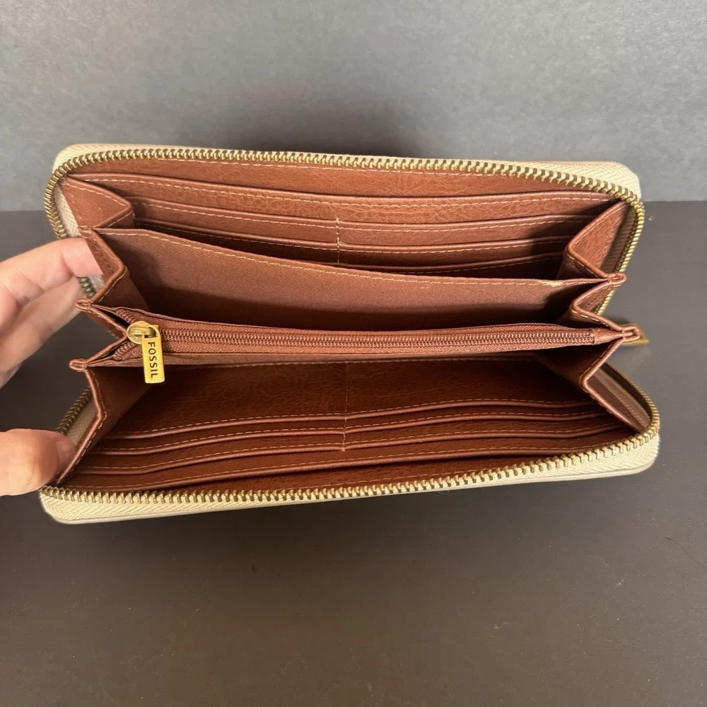 Fossil logan multi